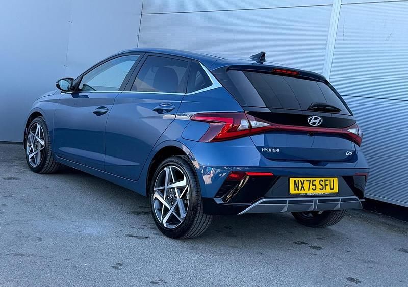 New Hyundai i20 Premium 99 HP (72 kW) 2025 Blue Hatchback