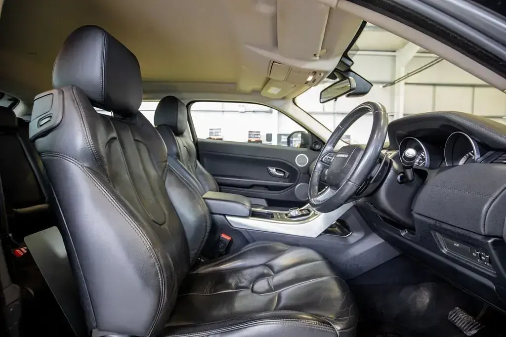 Used Land Rover Range Rover evoque Pure 190 HP (139 kW) 2015 Grey Coupe