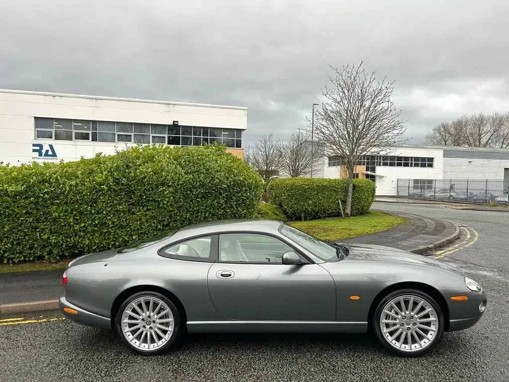 Used Jaguar XK8 S 300 HP (220 kW) 2006 Grey Coupe
