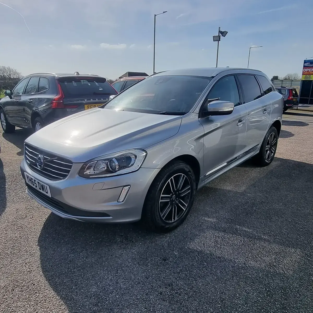 Used Volvo XC60 SE Lux 220 HP (161 kW) 2015 Silver SUV