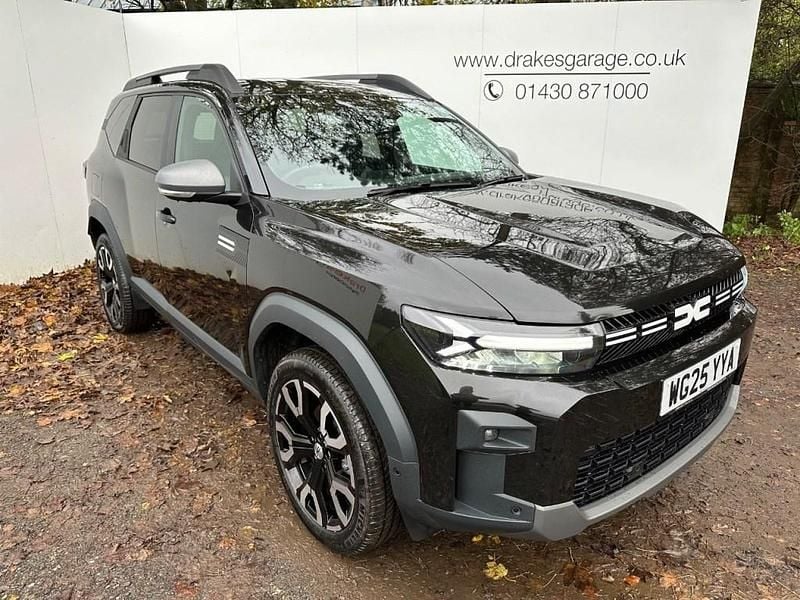 Black New 2025 Dacia Bigster Journey SUV | £26,990 (Good price) - Image 1/4