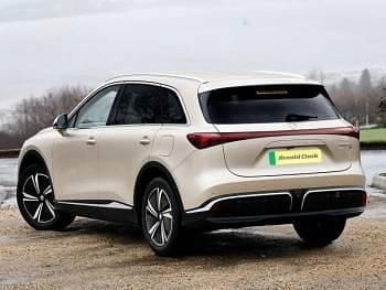 New MG MGS6 EV SE 179 kW (244 HP) 2025 Gold SUV