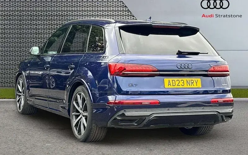 Used Audi Q7 Black Edition 286 HP (210 kW) 2023 Blue SUV