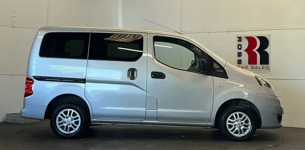 Used Nissan NV200 Acenta 90 HP (66 kW) 2016 Silver MPV