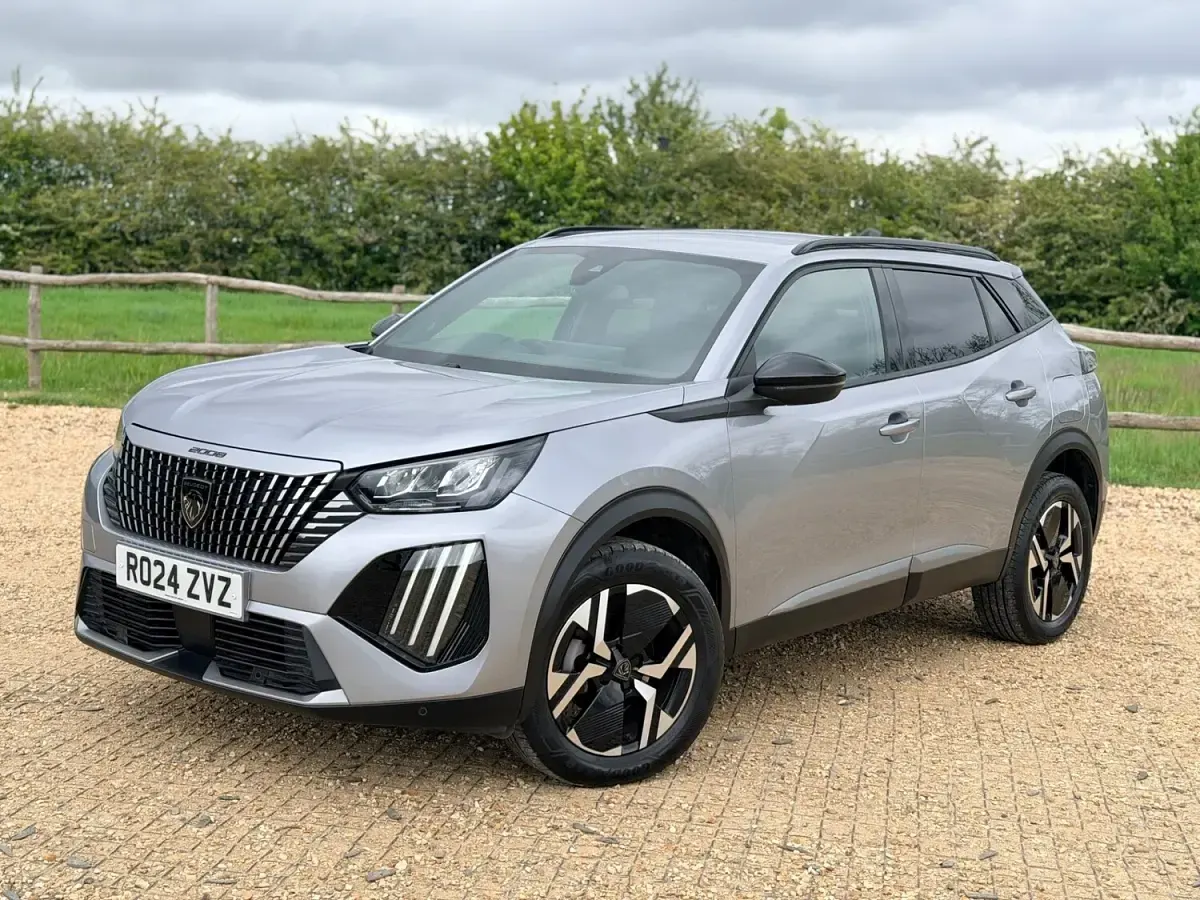 Used Peugeot 2008 Allure 130 HP (95 kW) 2024 Grey SUV