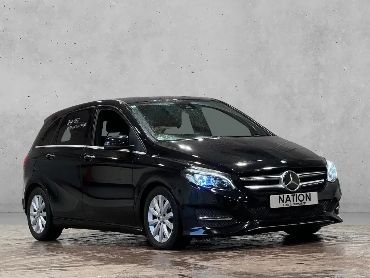 Used Mercedes B180 Premium 2014 Black Hatchback
