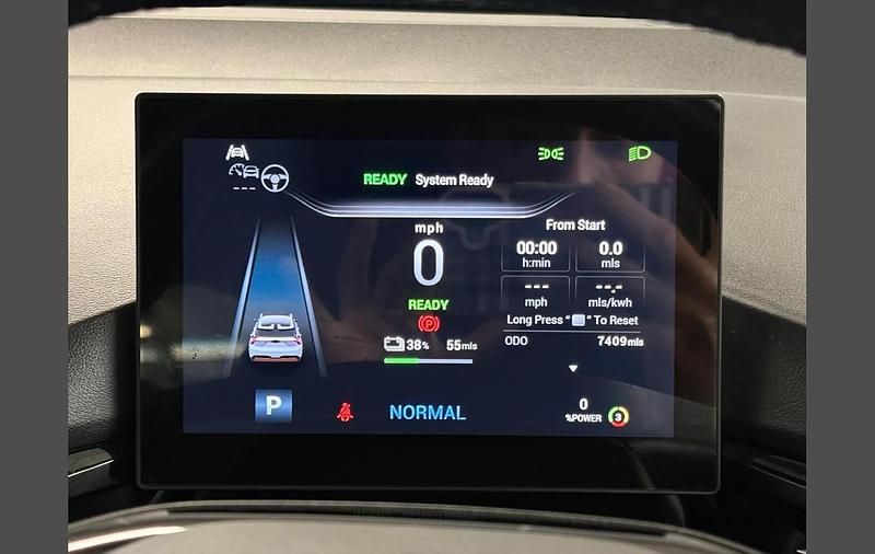 Used MG MG4 EV Trophy 150 kW (204 HP) 2023 Blue Hatchback