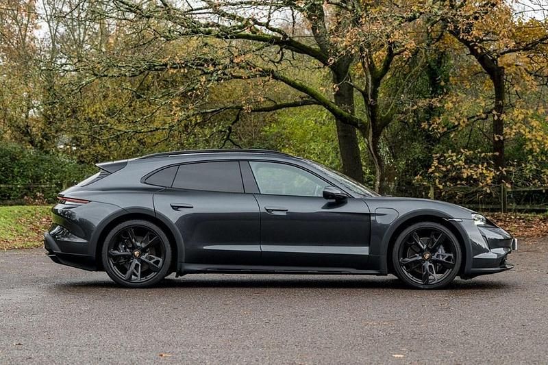 Used Porsche Taycan Cross Turismo 11 kW (15 HP) 2022 Estate