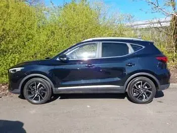 Usado MG ZS Exclusive 111 HP (81 kW) 2023 Preto SUV