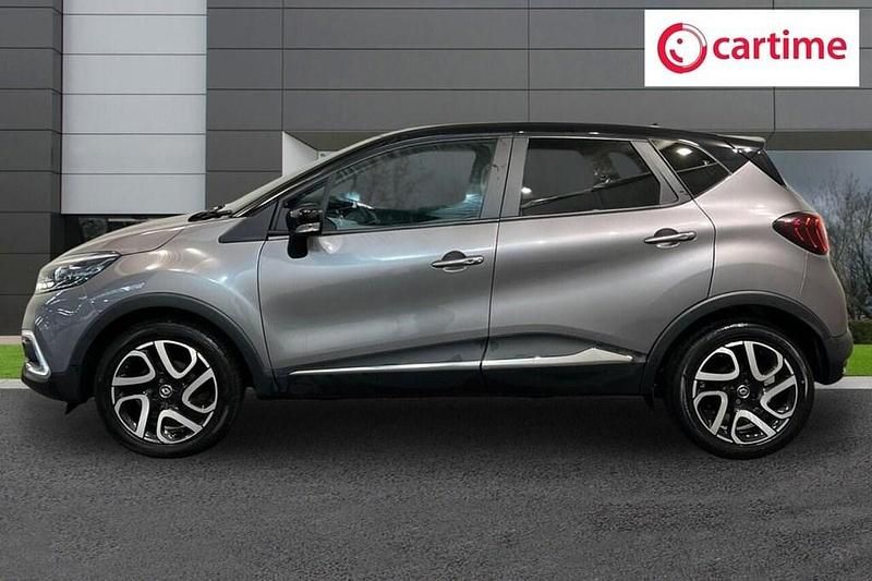 Used Renault Captur Iconic 90 HP (66 kW) 2018 Grey/black SUV