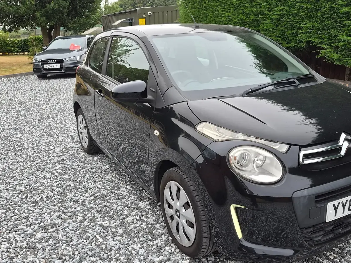 Used Citroën C1 Feel 68 HP (50 kW) 2014 Black Hatchback
