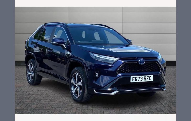 Obsidian blue Used 2023 Toyota RAV4 Hybrid Design SUV | £32,790 (Fair price) - Image 1/3