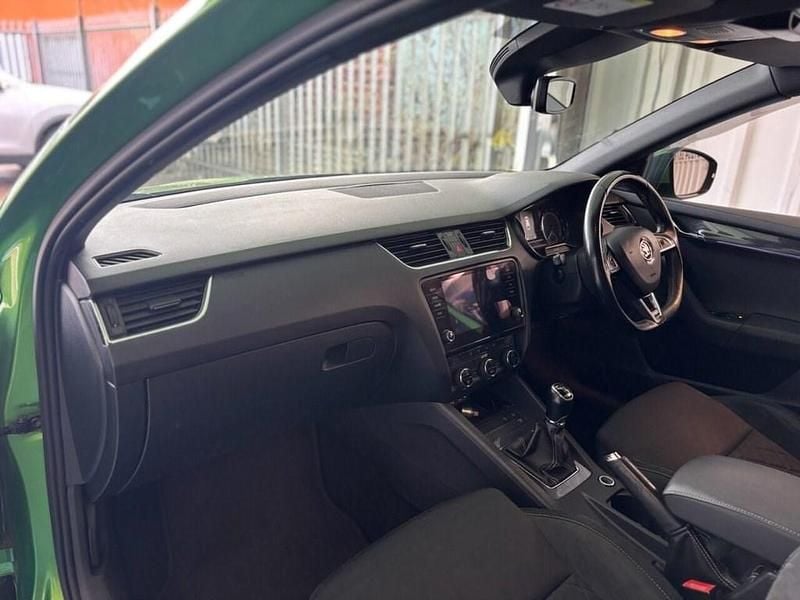 Used Skoda Octavia vRS 184 HP (135 kW) 2017 Green Estate