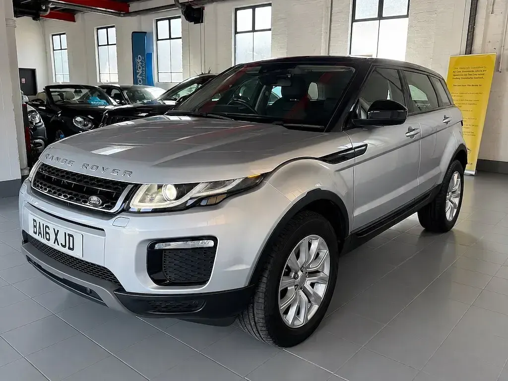 Used Land Rover Range Rover evoque SE 180 HP (132 kW) 2016 Silver SUV