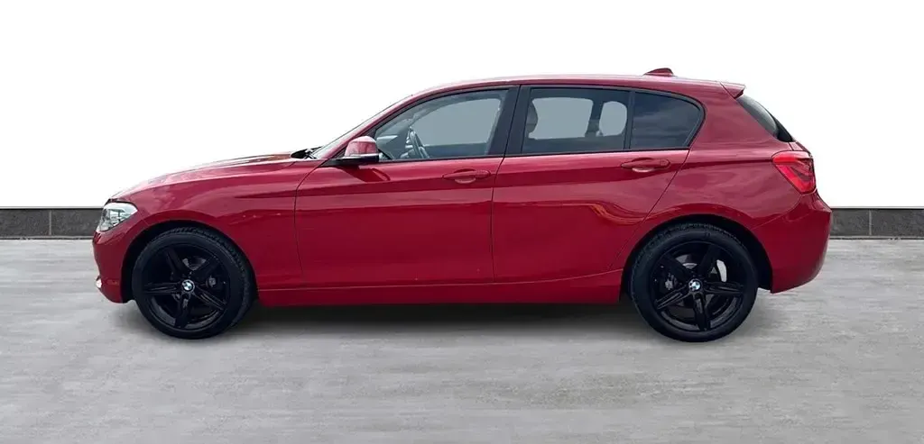 Used BMW 116 Sport Line 2016 Race red Hatchback