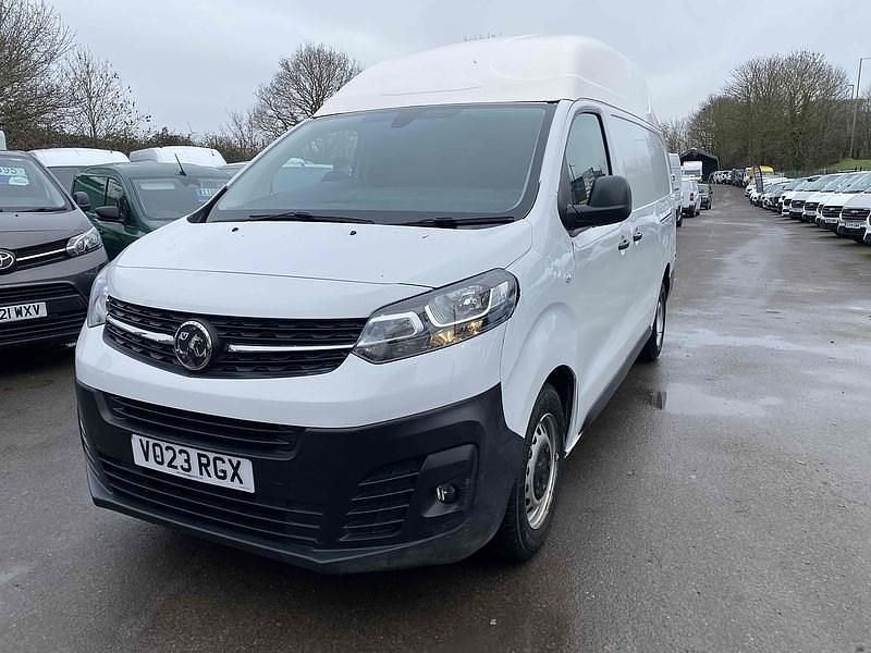 Used Vauxhall Vivaro S 100 HP (73 kW) 2023 White MPV