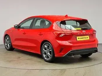 Used Ford Focus ST-Line 125 HP (91 kW) 2020 Red Hatchback