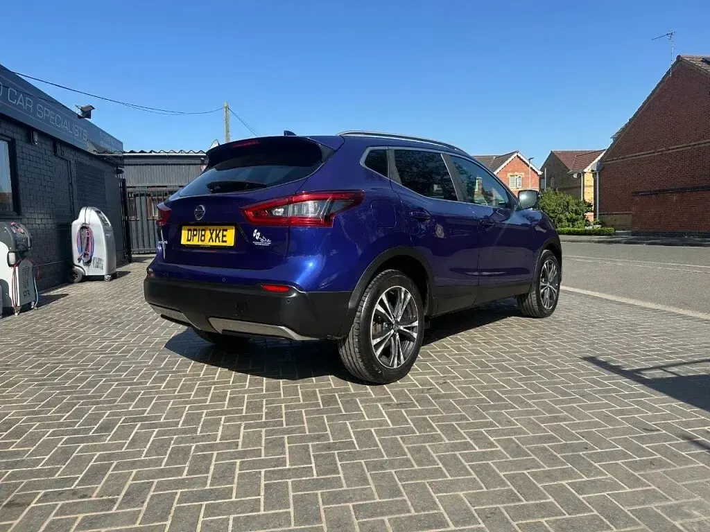 Used Nissan Qashqai N-Connecta 115 HP (84 kW) 2018 Blue SUV