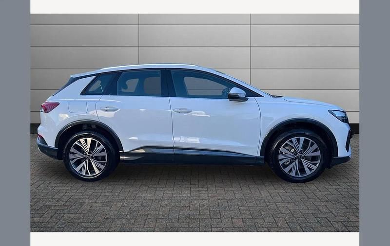 New Audi Q4 e-tron Sport 206 kW (281 HP) 2025 White SUV