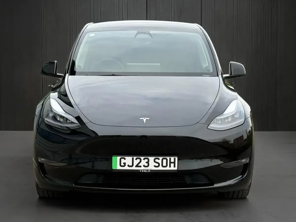 Used Tesla Model Y Long Range AWD 85 kW (116 HP) 2023 Black SUV