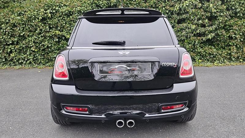 Używany Mini Cooper S Hatch 184 KM (135 kW) 2012 Czarny Hatchback