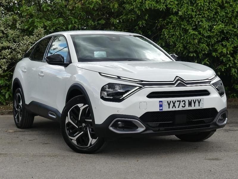 White Used 2024 Citroën C4 PureTech Hatchback | £17,000 (Fair price) - Image 1/4
