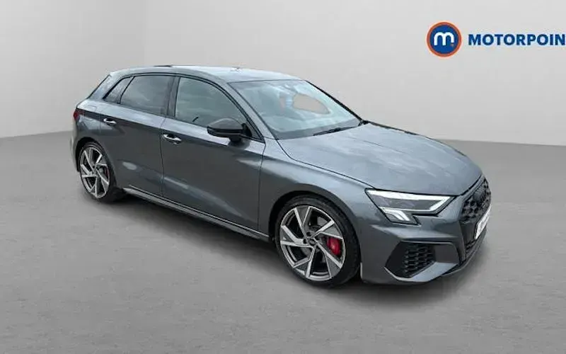 Begagnad Audi S3 Sportback Black Edition 310 HK (228 kW) 2023 Halvkombi