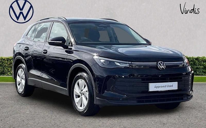 Used 2024 VW Tiguan SUV | £28,710 (Fair price) - Image 1/4