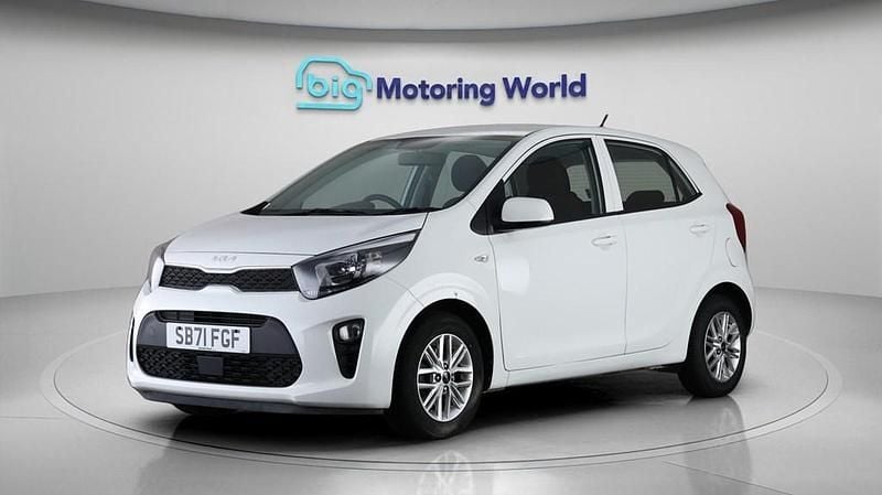 Second-hand Kia Picanto 66 CP (48 kW) 2022 Alb Hatchback