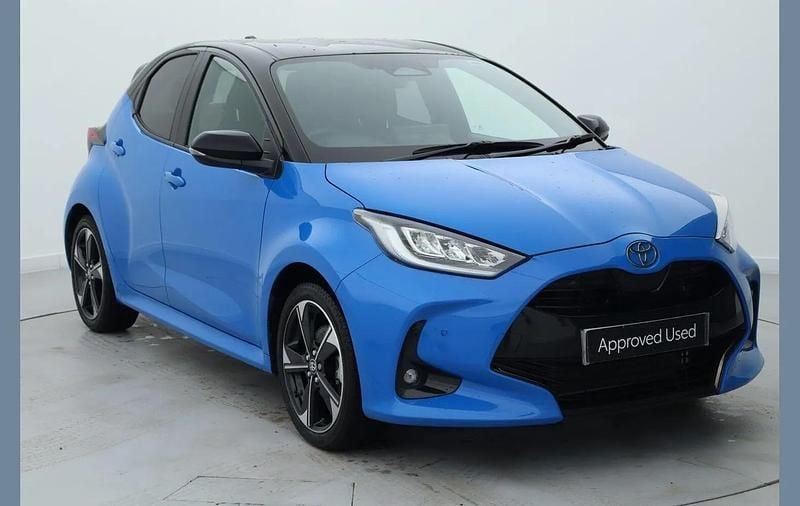 Blue Used 2025 Toyota Yaris Hybrid Edition Hatchback | £24,999 (Fair price) - Image 1/4