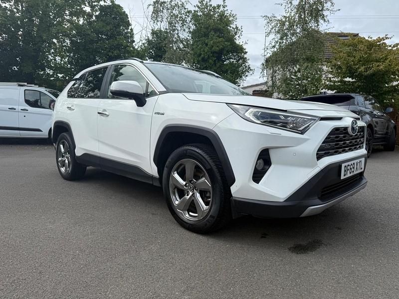 White Used 2019 Toyota RAV4 Hybrid SUV | £14,250 - Image 1/4