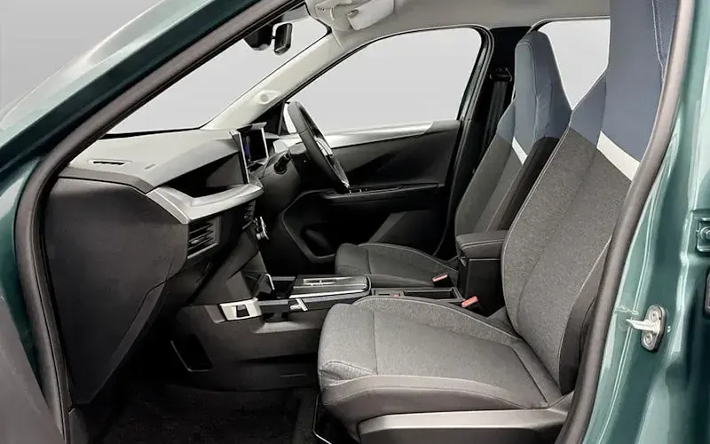 New Vauxhall Frontera Design Edition 136 HP (100 kW) 2025 Green SUV