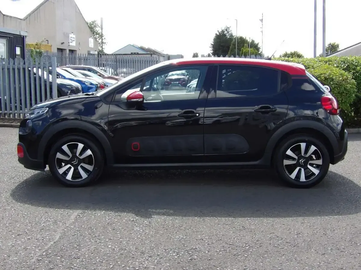 Used Citroën C3 Flair 110 HP (80 kW) 2018 Black Hatchback