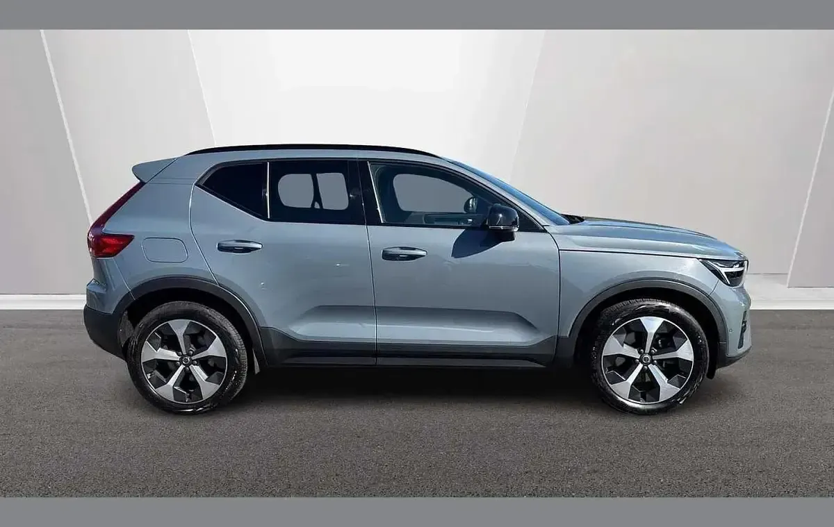 Used Volvo XC40 Ultimate 194 HP (142 kW) 2023 Grey SUV