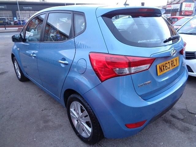 Used Hyundai ix20 Active 90 HP (66 kW) 2013 Blue Hatchback