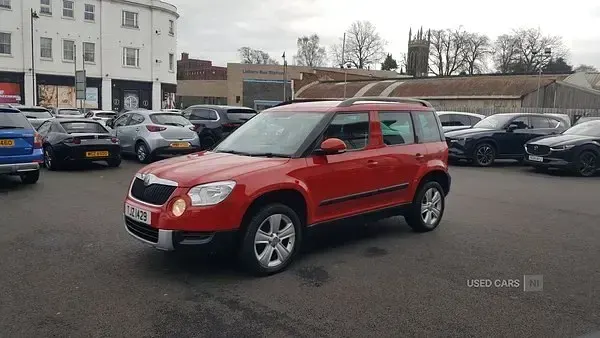 Używany Skoda Yeti SE 105 KM (77 kW) 2011 Czerwony SUV