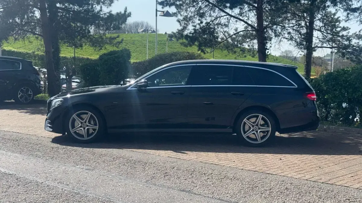 Used Mercedes E300 AMG line 2019 Black Estate