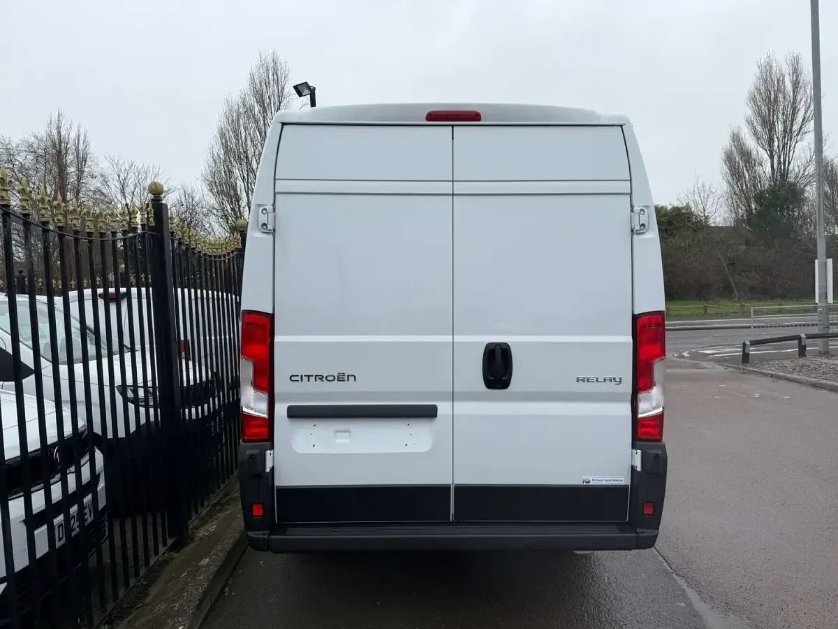 New Citroën Relay 140 HP (102 kW) 2026 White Van