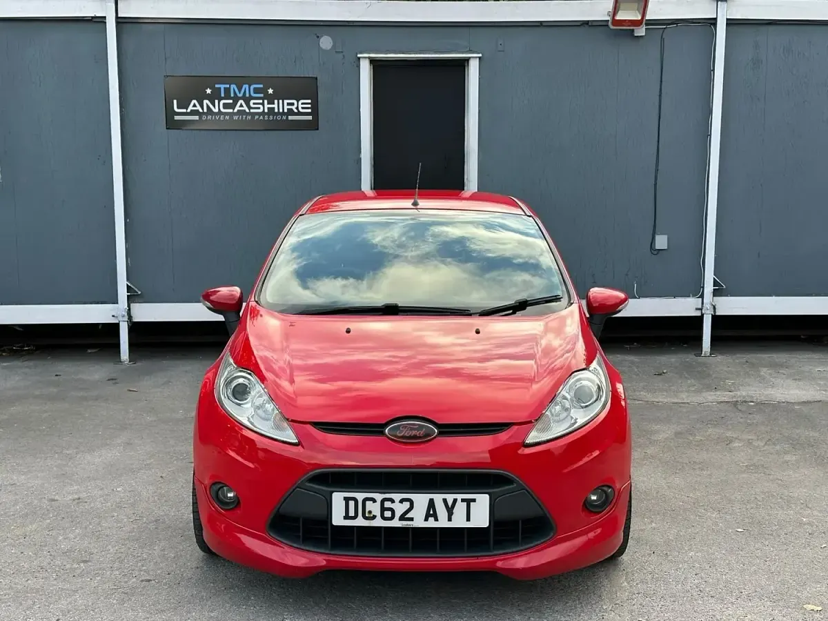 Used Ford Fiesta Zetec 2012 Red Hatchback