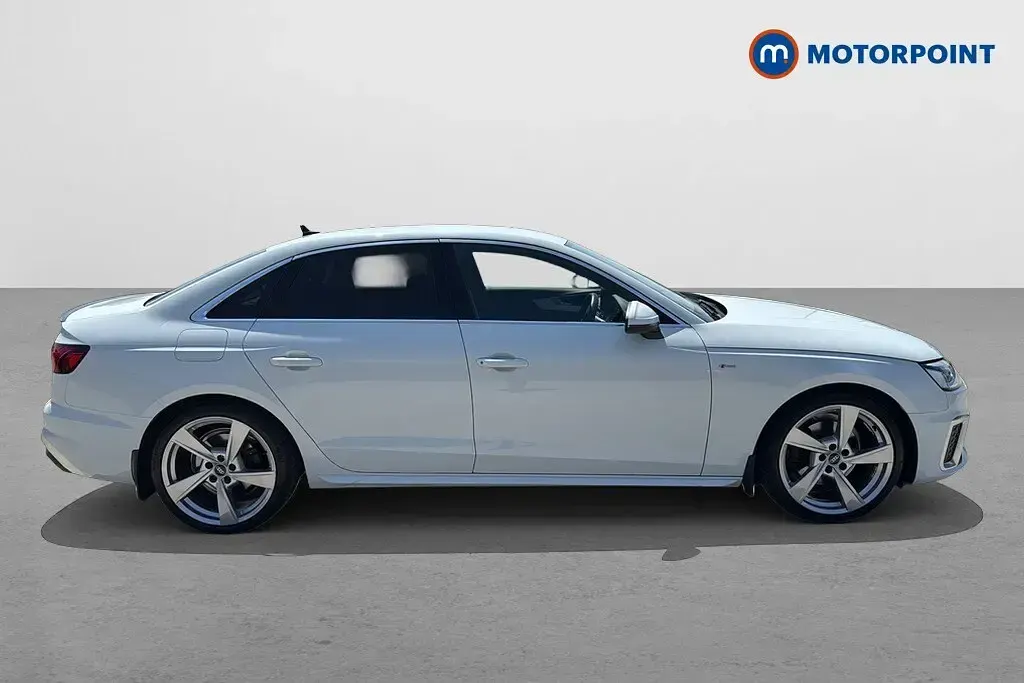 Used Audi A4 S-Line 163 HP (119 kW) 2024 White Sedan