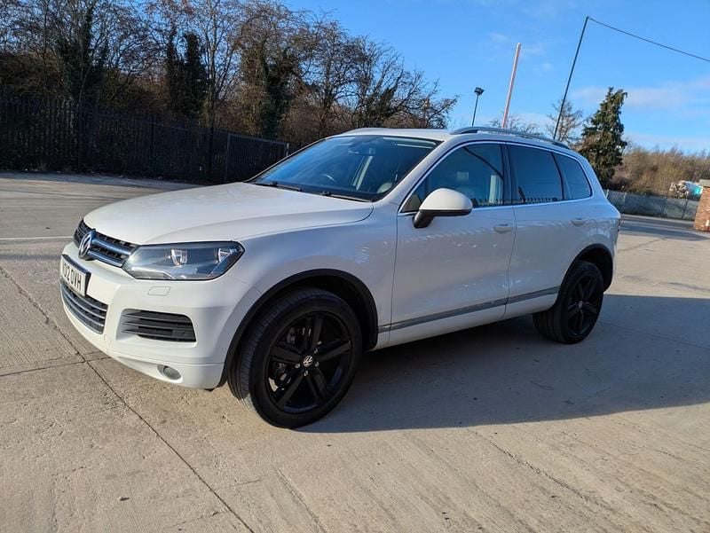 Used VW Touareg SE 245 HP (180 kW) 2012 White SUV
