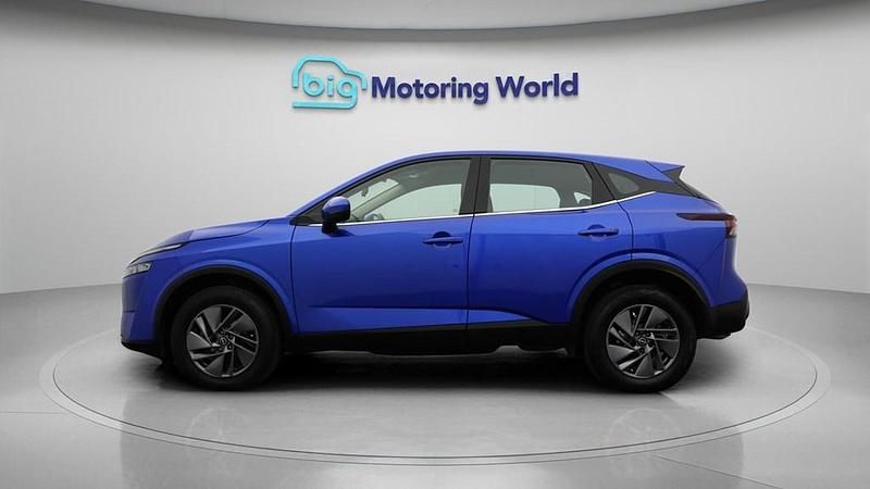 Used Nissan Qashqai Acenta Premium 158 HP (116 kW) 2023 Blue SUV