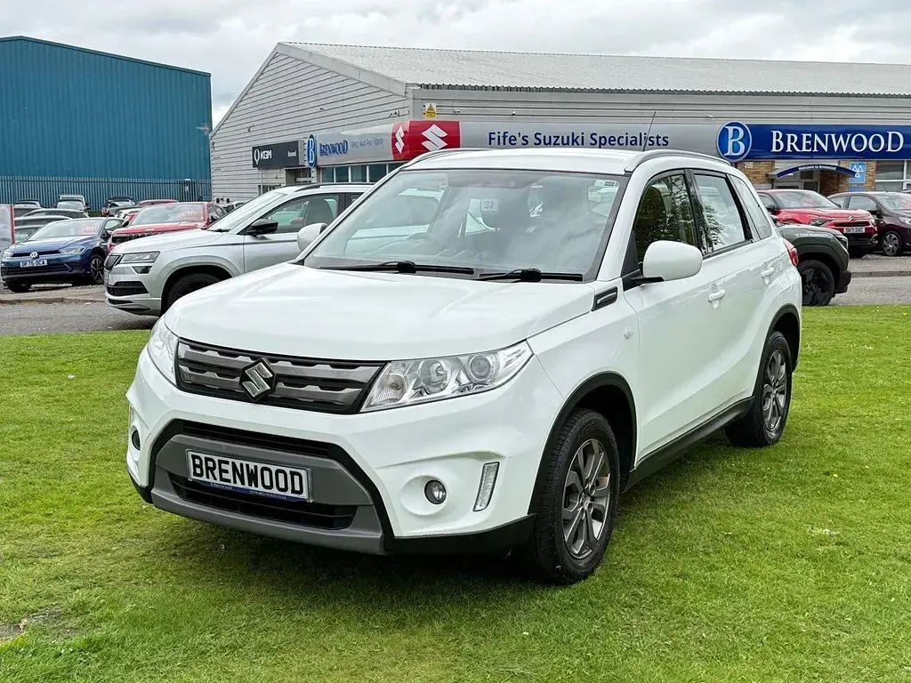 Second-hand Suzuki Vitara SZ4 120 CP (88 kW) 2018 Alb SUV