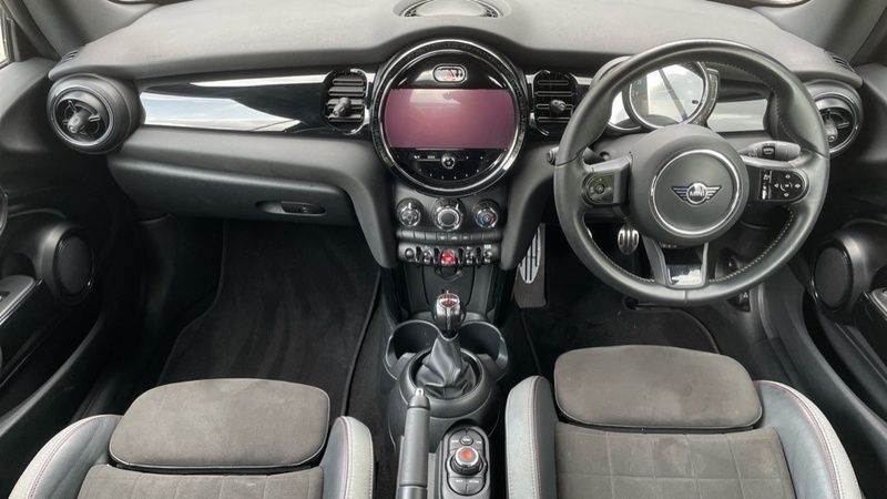 Image 4/4