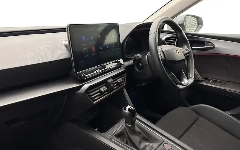 Used Cupra Leon 150 HP (110 kW) 2023 White Hatchback