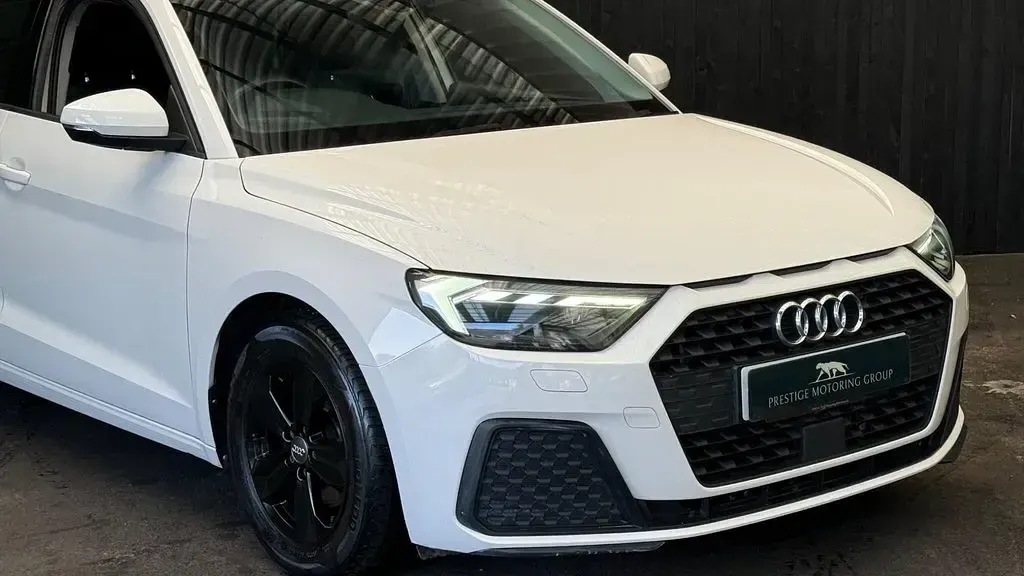 Used Audi A1 Sportback 2019 White Hatchback
