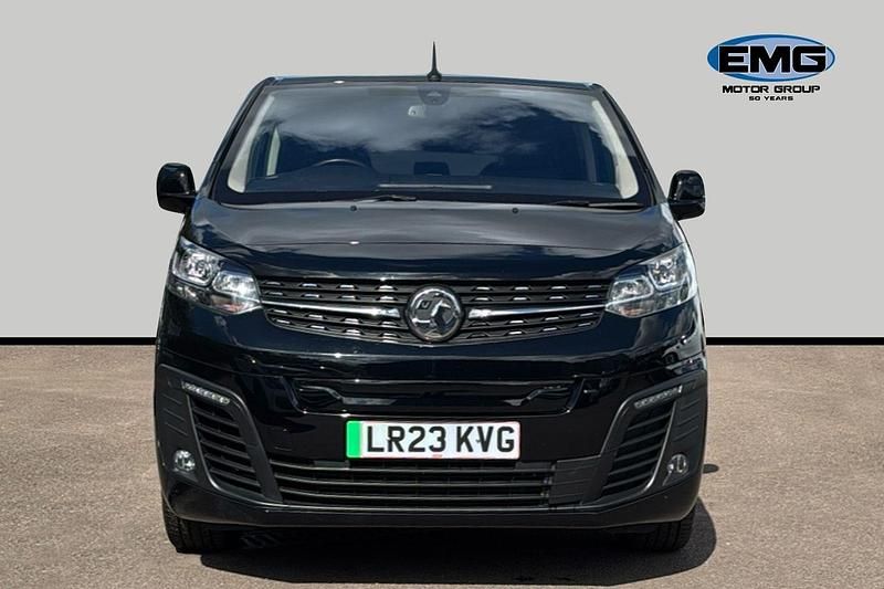 Used Vauxhall Vivaro Ultimate 100 kW (136 HP) 2023 Black MPV