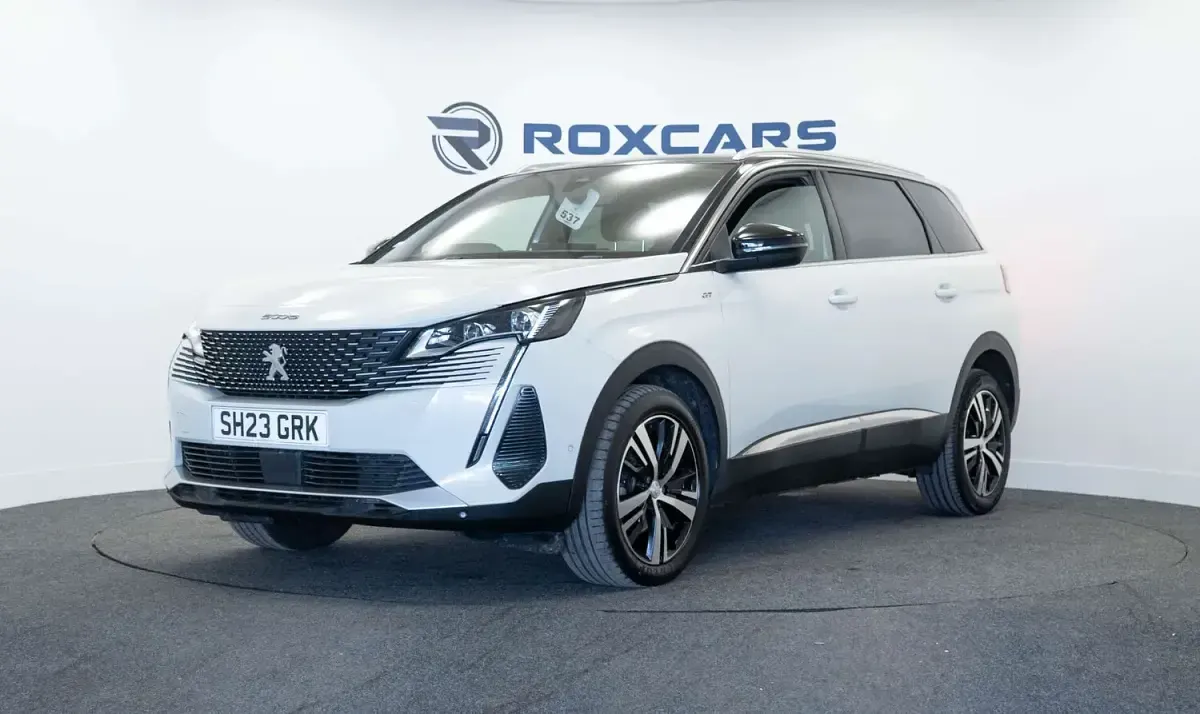 Used Peugeot 5008 GT 130 HP (95 kW) 2023 White SUV