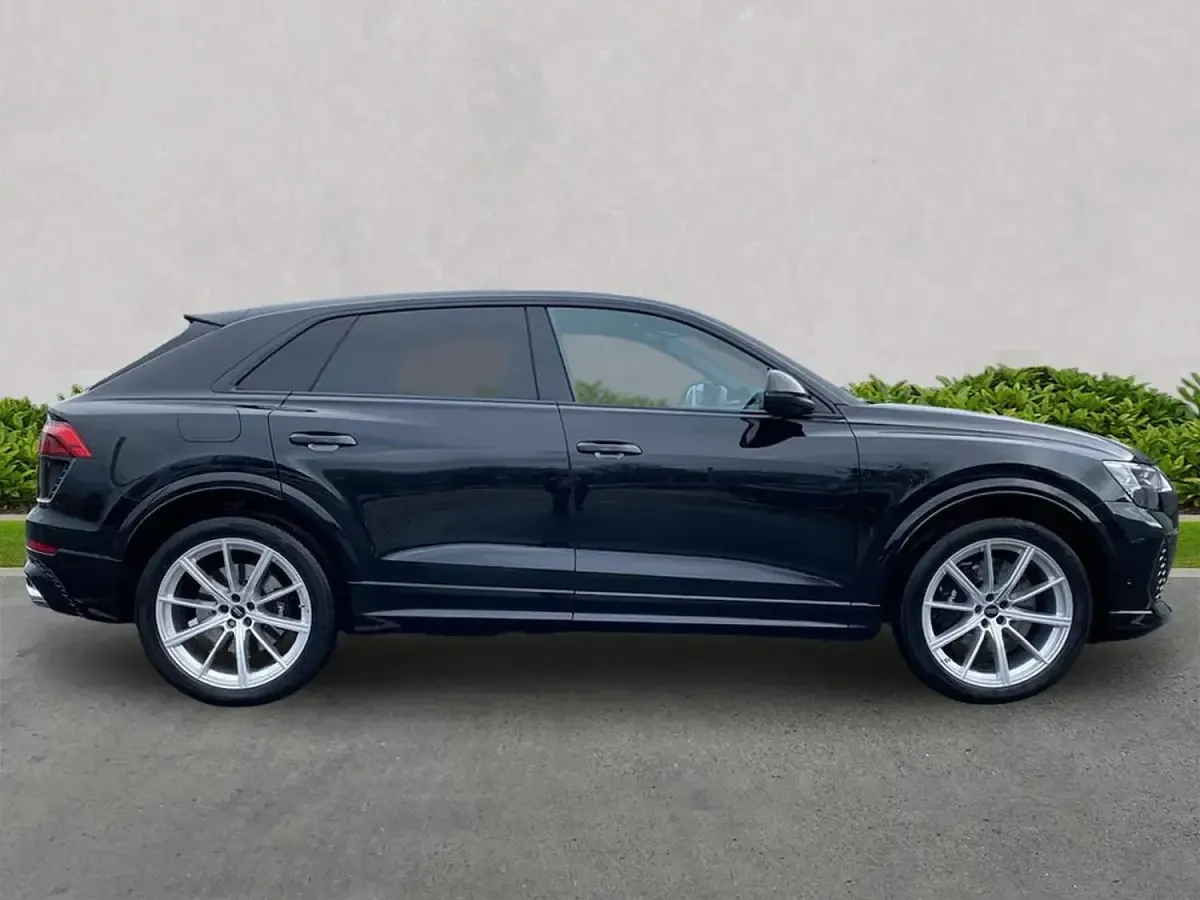 Usado Audi RS Q8 Comfort 600 CV (441 kW) 2025 Negro SUV