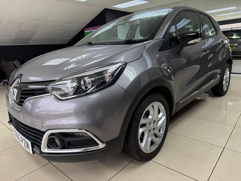 Używany Renault Captur Dynamique 90 KM (66 kW) 2015 Szary SUV